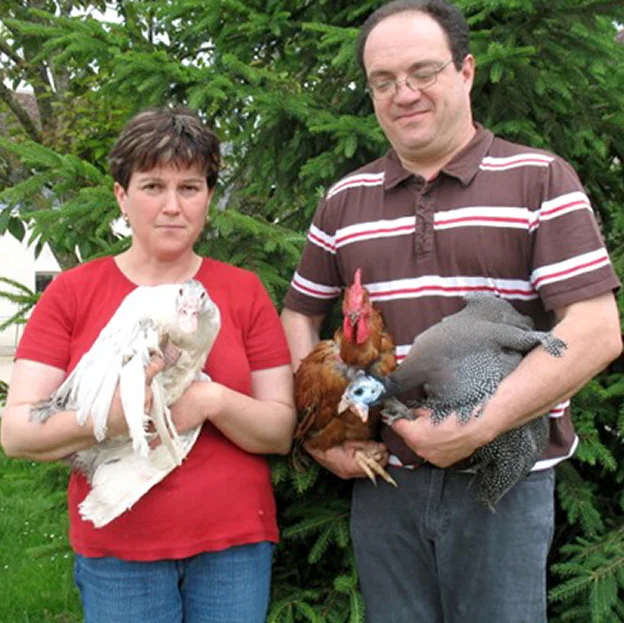 Elevalge en plein air de poulets, chapons, canards dindes, pintades et oies pour leurs viandes à Oucques - Loir et Cher